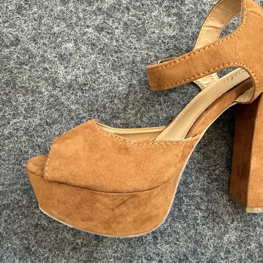 Candie's Baskin Platform Sandals Faux Suede Tan - Picture 10 of 14